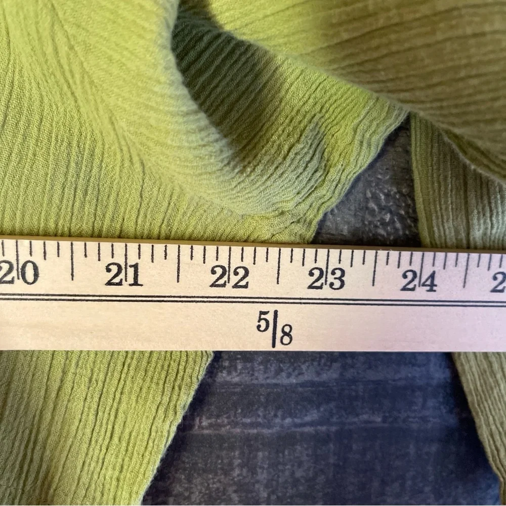 Athleta Lime Green Textured Top - Picture 5 of 6